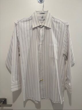 Geoffrey Beene White Dress Shirt with Navy Pinstripes